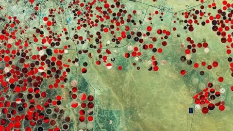 Copernicus Sentinel data (2015)/ESA Saudi desert