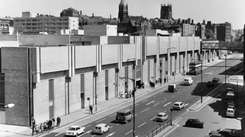 Picture Nottingham Newly built Broadmarsh Centre