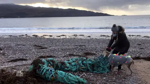 Trish Brewster Beach clean at Glenelg