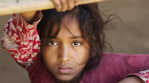 Simon Murphy Rohingya refugee