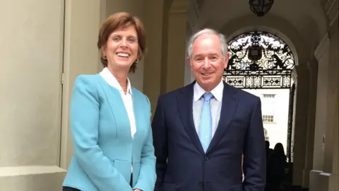 Stephen Schwarzman with the University of Oxford's vice-chancellor, Prof Louise Richardson