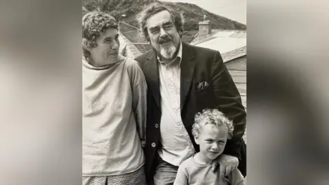 Saul Wordsworth Saul Wordsworth with his parents