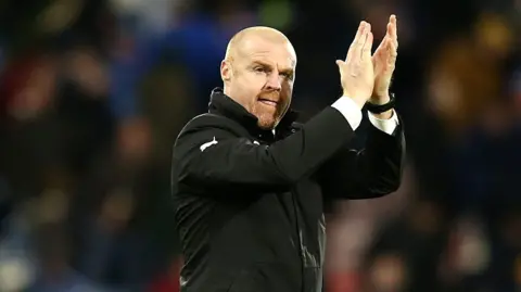 Sean Dyche applauds
