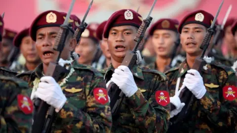 Reuters Myanmar soldiers (file picture)