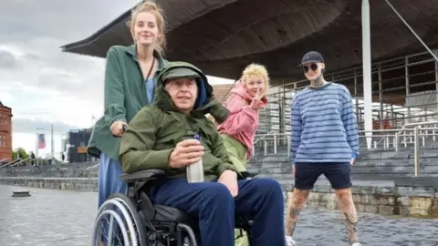 Jayne Morris Marc and family