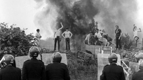 Miners' Strike 1984: Why UK Miners Walked Out And How It Ended - BBC News