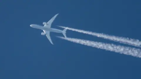 Getty Images contrail