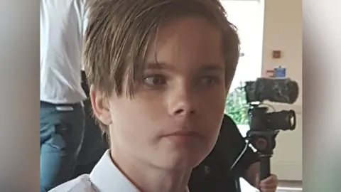 Vicky Knight Ben Quartermaine