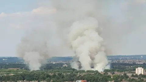 @Panos_sniper Smoke from the fire