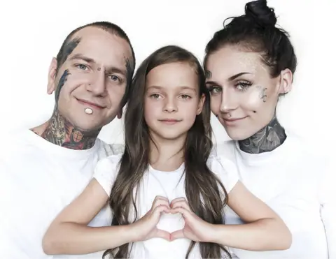 Monami Frost Monami Frost with her daughter and husband