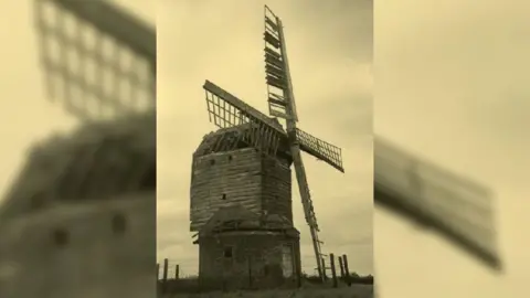The Mills Archive Trust / Stanley Freese Kibworth Harcourt mill had fallen into disrepair by 1934