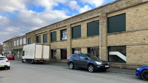 Chris Young/LDRS The warehouse