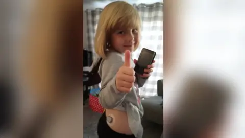 Chloe Phippard Amelia Phippard