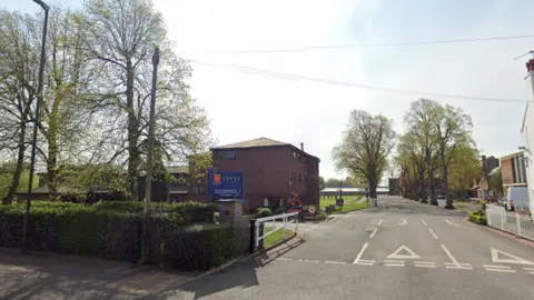 Google The gates of Trent College