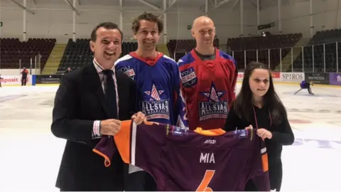 Karene Thorne Alun Cairns MP with Mia Thorne