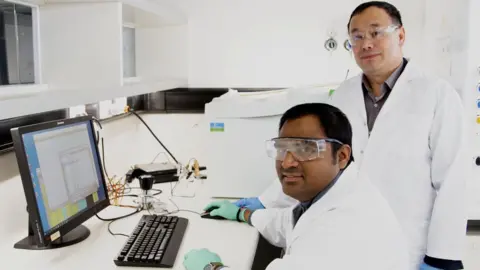 Deakin Univeristy Srikanth Mateti (left) and Ian Chen (right)