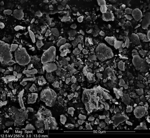 University of Nottingham Electron microscopy image of the particles that made sky red