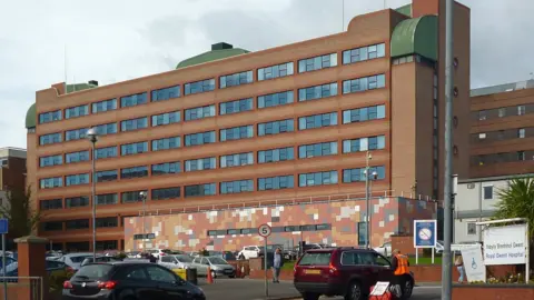 Robin Drayton/Geograph Royal Gwent Hospital