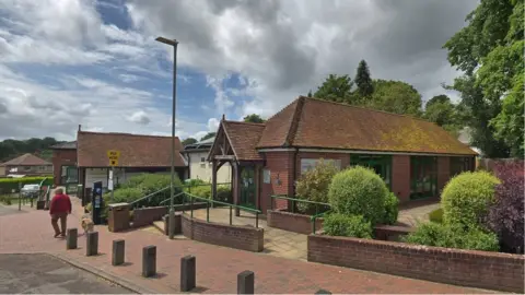 Google Lyndhurst Library