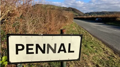 Pennal sign