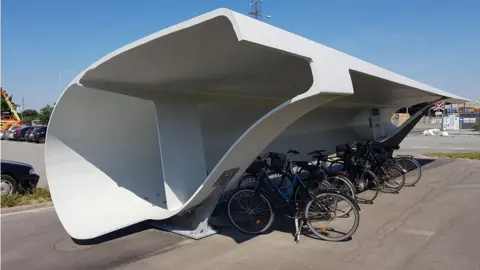 Port of Aalborg Wind turbine blade cycle shed