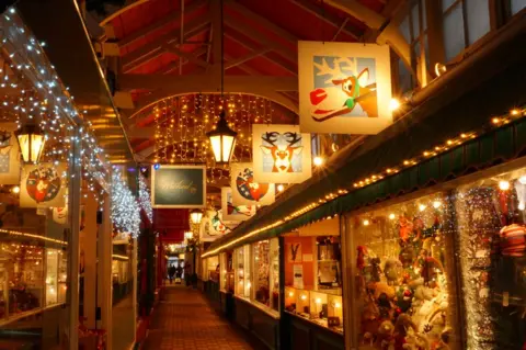 Jean Douglas Covered Market at Christmas