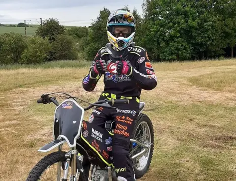 NORRIS FAMILY Sam Norris