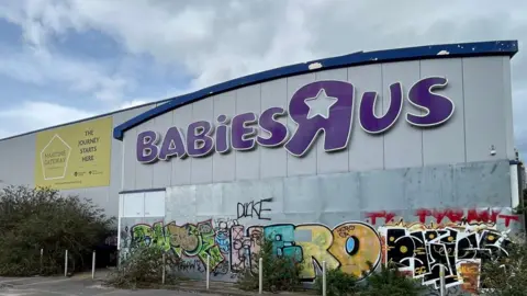 BBC Toys R Us, Southampton