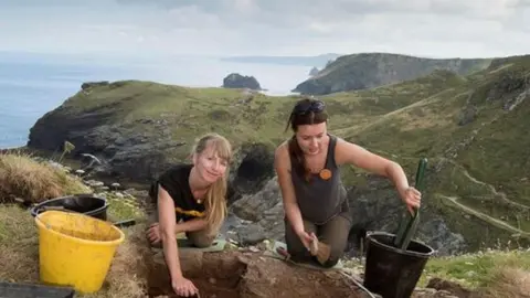 English Heritage excavation