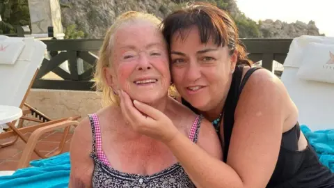 Lee-Bernadette Walford Lee-Bernadette Walford (right) with Sonja Grist