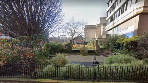 Google Balm Green Gardens