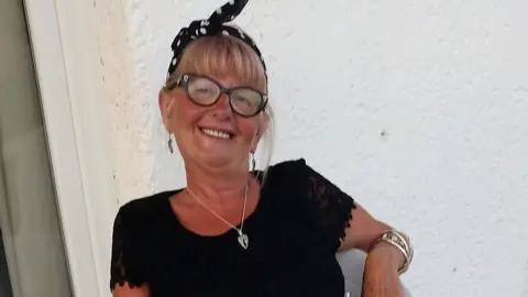 Sue Dunn Sue Oakley Dunn