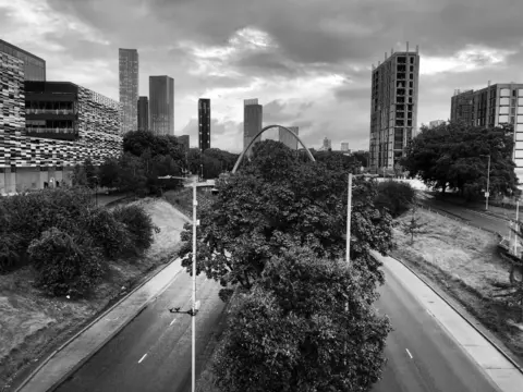 Kevin Cummins Epping Walk bridge in 2020