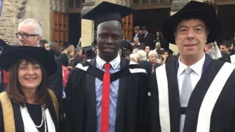 Twitter/@DoorWol Wolski Door