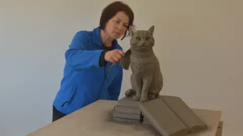 Reading Cat Table Sculpture