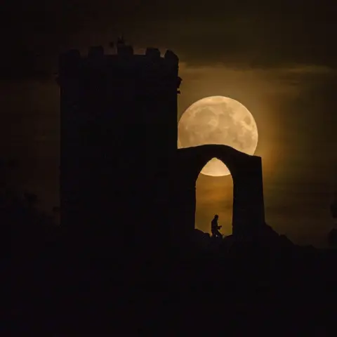 Mike Spencer bradgate supermoon