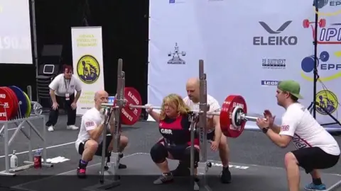 Tracy O'Callaghan Tracy O'Callaghan Tracy O'Callaghan breaks the European and British record