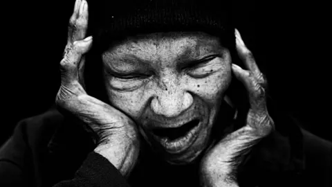 Leah Denbok Denbok says Janice, who lives in New York City, was friendly but rarely lifted her head or opened her eyes while her photo was taken