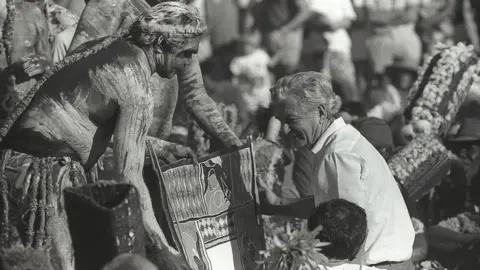 Getty Images Bob Hawke receives the Barunga Statement, a landmark document, from an Aboriginal elder in 1988