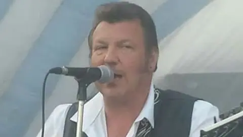 Dave Riley Dave Riley singing