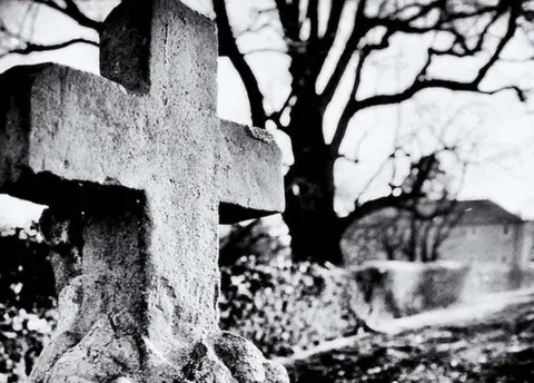 Taylor Ericsson St Lawrence's Church - Eyam