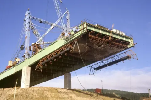 Scottish Roads Archive Kessock Bridge construction