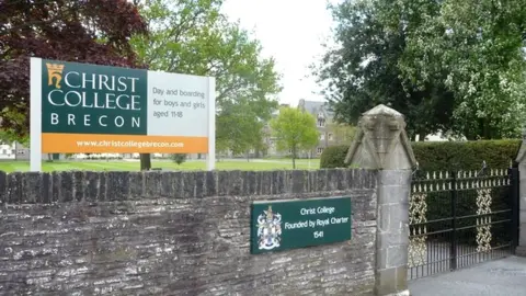 Jeremy Bolwell/Geograph Christ College, Brecon