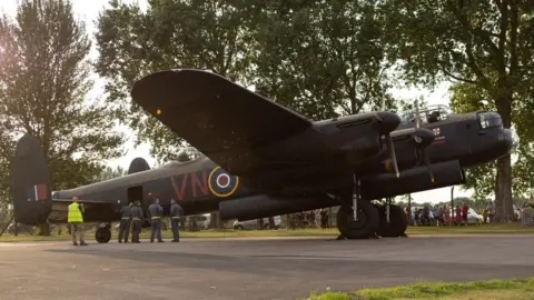 Lisa Harding Photography The Lancaster Bomber