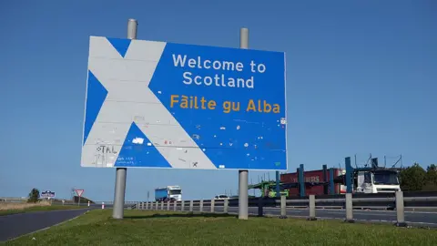 Getty Images welcome to Scotland sign