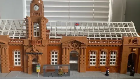 Tyler Lawler Lego model of Nottingham railway station