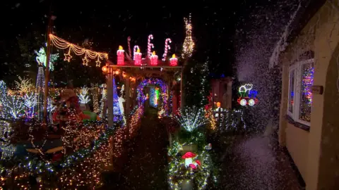 Light display showing a light archway