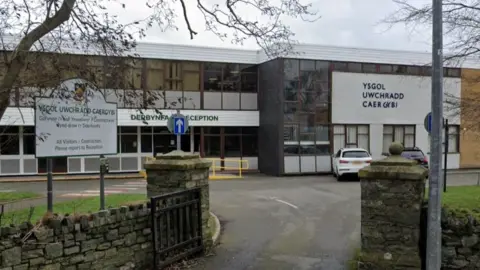 Google Pupils at Ysgol Uwchradd Caergybi have been struggling to learn because of crumbling concrete