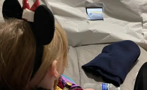 Dom Hodgson Mocked-up flight in the Hodgson's house