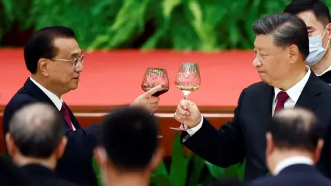Reuters Li Keqiang and Xi Jinping